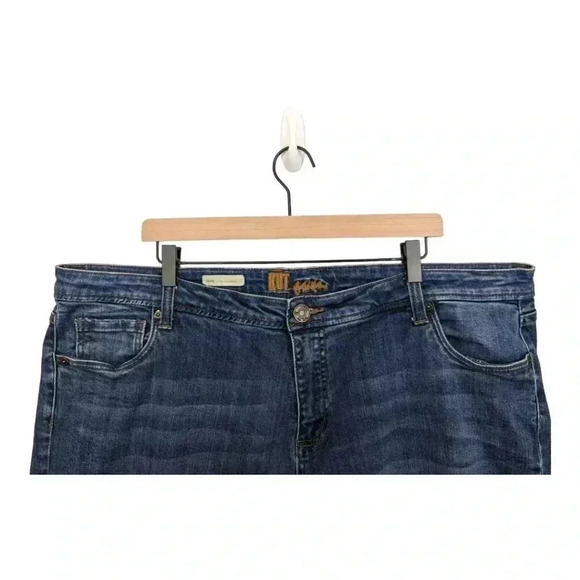 Kut From The Kloth - Celine Slouchy Boyfriend Distressed Jeans, 22W - Picture 4 of 16